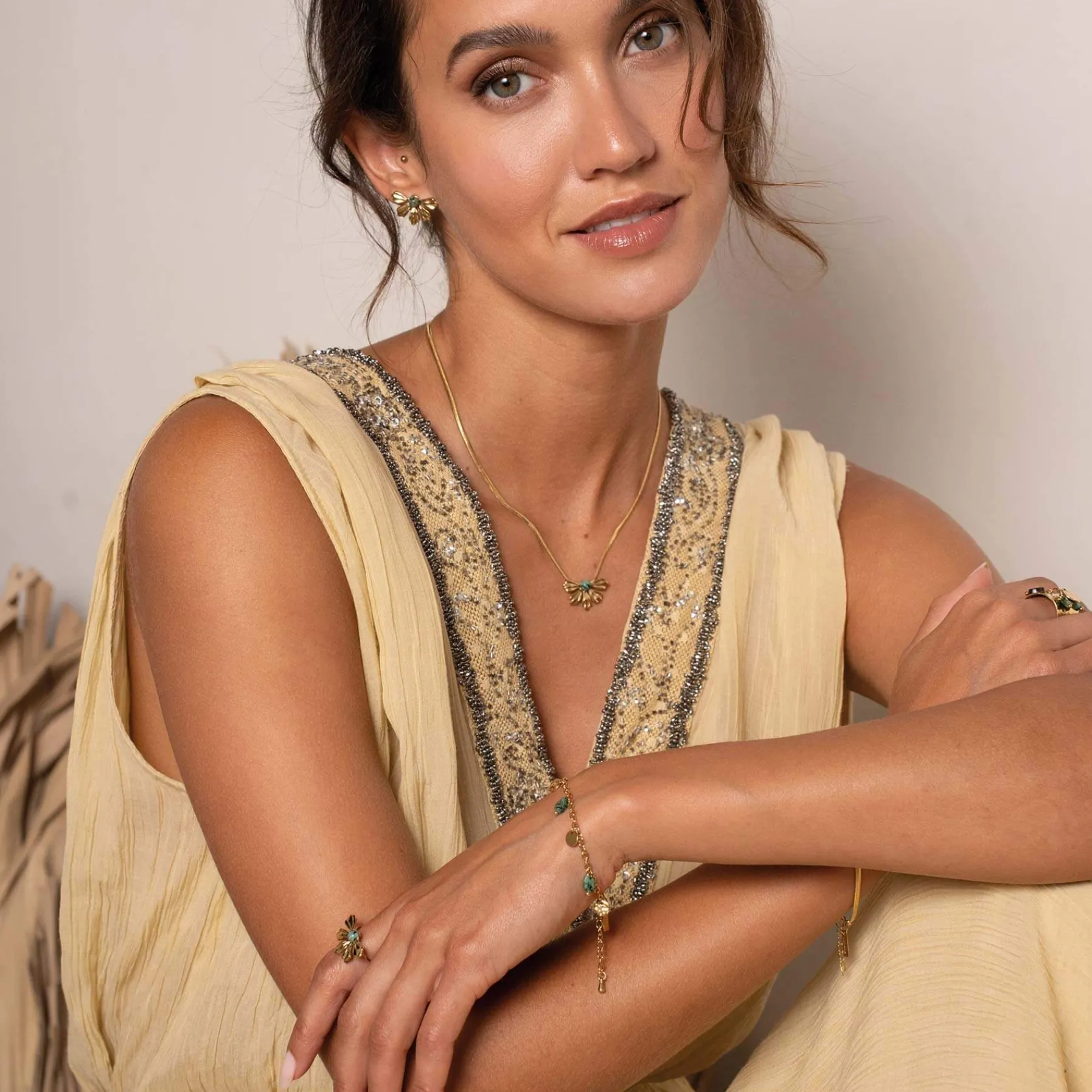 Femme Luzaka Boucles<Boucles Amélie acier doré or pierre Pin Africain